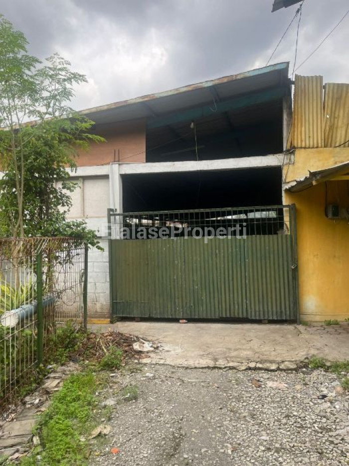 Foto properti Disewakan Gudang Siap Pakai Di Wadungasri, Waru 1