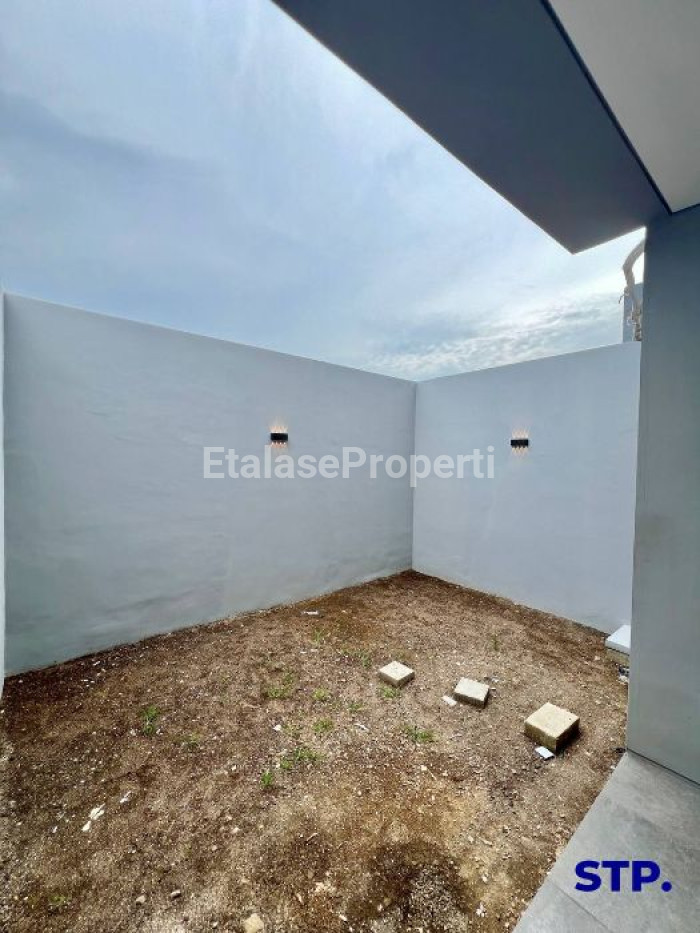Foto properti Rumah Baru Industrialis Di Graha Green Garden - Dian Istana 4
