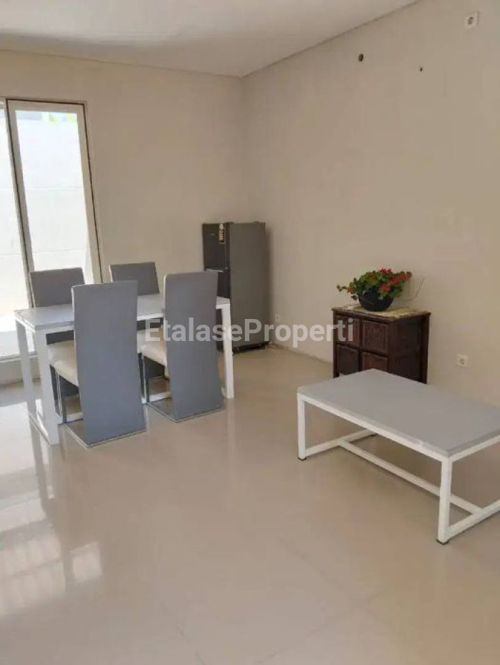 Foto properti Rumah Northwest Park Citraland Semi-furnished Lebar 8 4