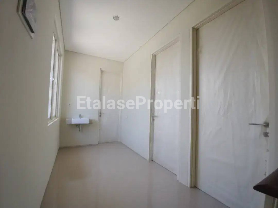 Foto properti Rumah Northwest Park Citraland Semi-furnished Lebar 8 6