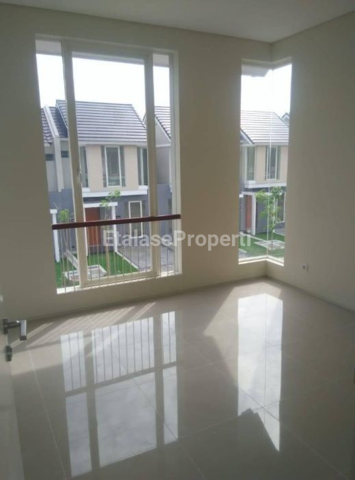 Foto properti Jual Cepat! Rumah Northwest Park Citraland Tipe Cambria 8