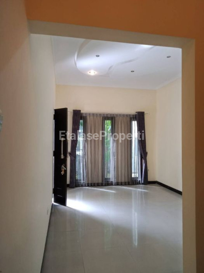 Foto properti Rumah 1 Lantai Sudah Renov Di Bendul Merisi Selatan 5