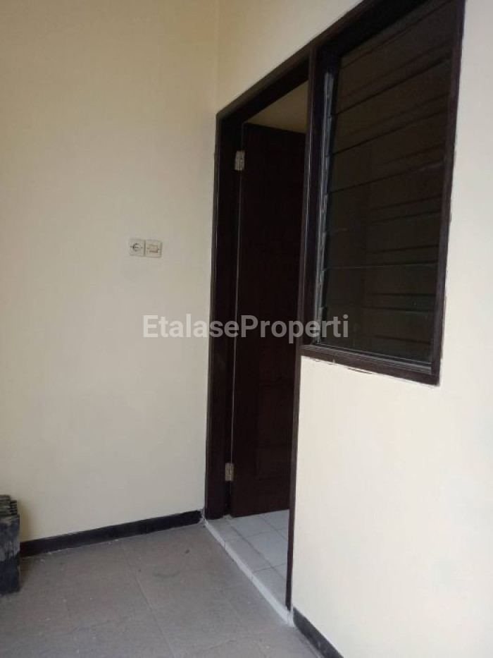 Foto properti Rumah 1 Lantai Sudah Renov Di Bendul Merisi Selatan 6