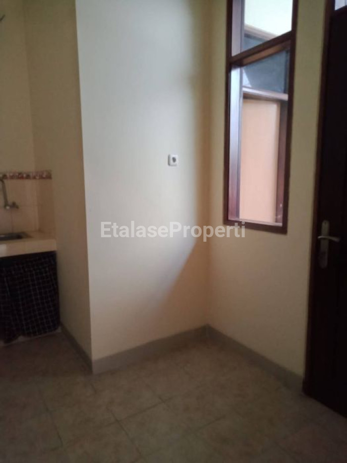 Foto properti Rumah 1 Lantai Sudah Renov Di Bendul Merisi Selatan 7