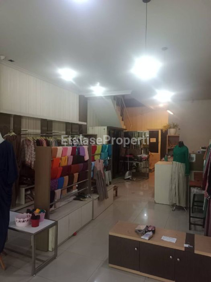 Foto properti Disewakan Ruko 3 Lantai Di Central Business Park MERR 2