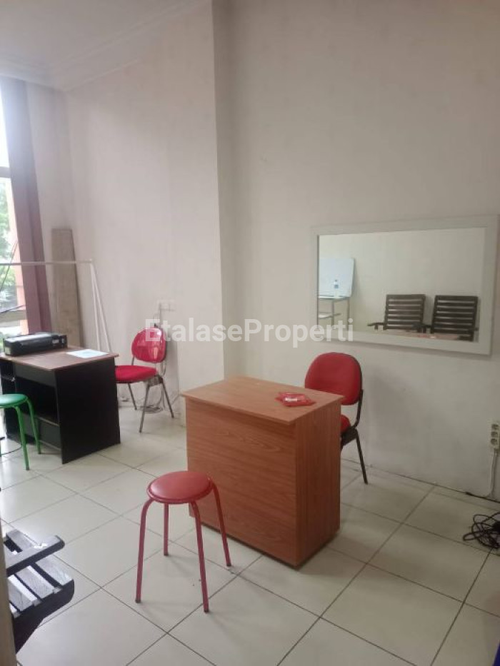 Foto properti Disewakan Ruko 3 Lantai Di Central Business Park MERR 5