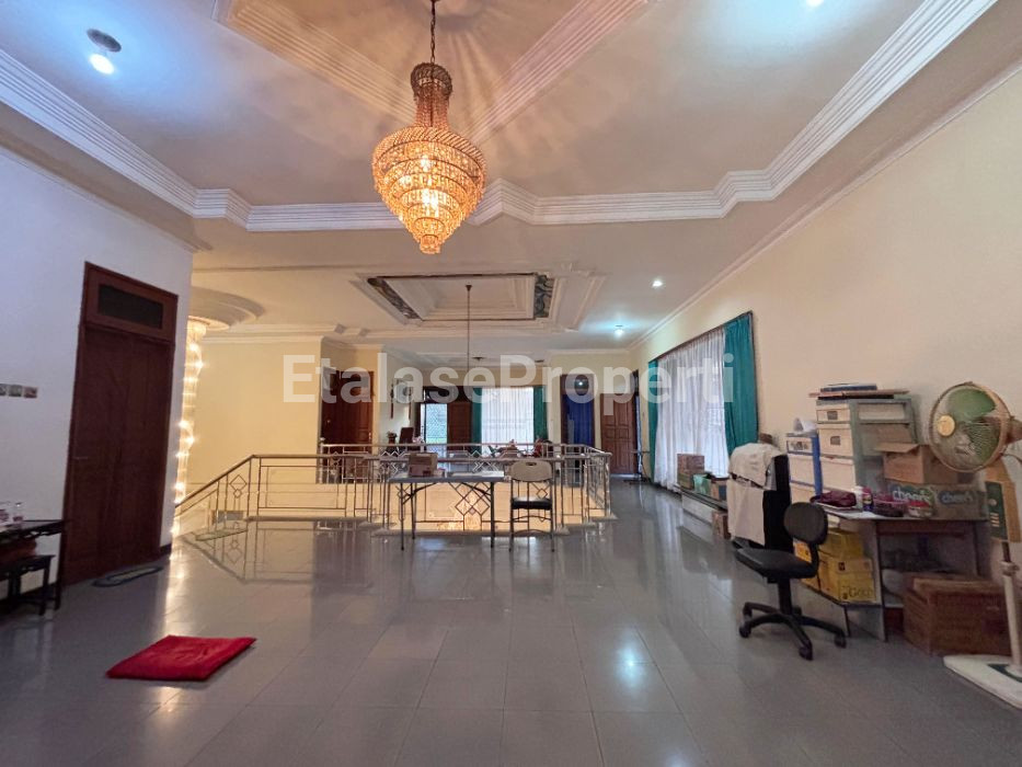 Foto properti Dijual Rumah Mewah Di Araya Galaxy Bumi Permai Dekat Galaxy Mall 3