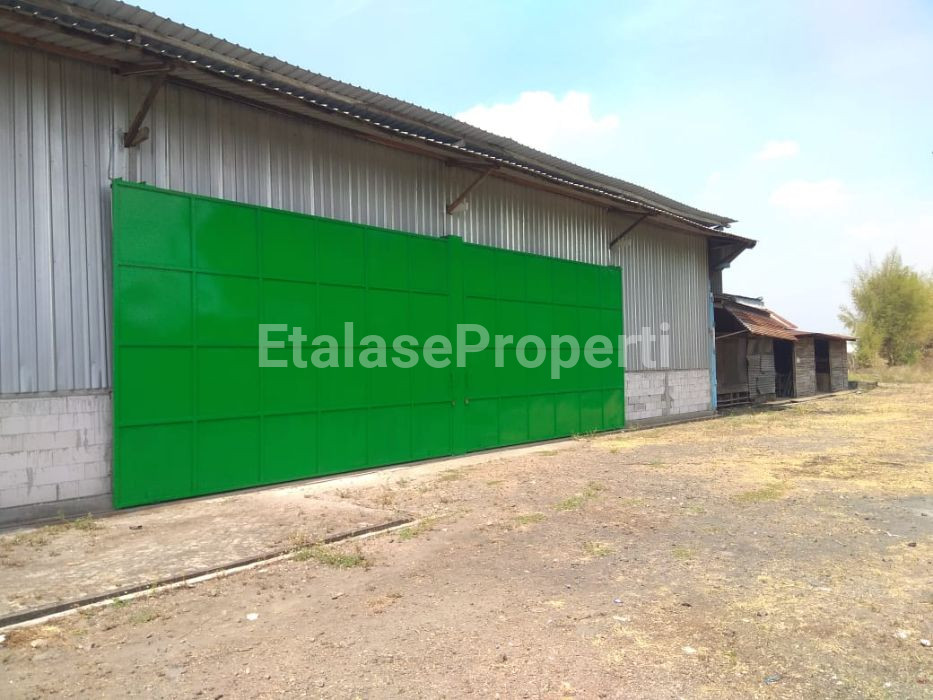 Foto properti Di JUAL / SEWA Tanah+Gudang  ( JALAN RAYA PROPINSI ) Gresik-Jatim 1