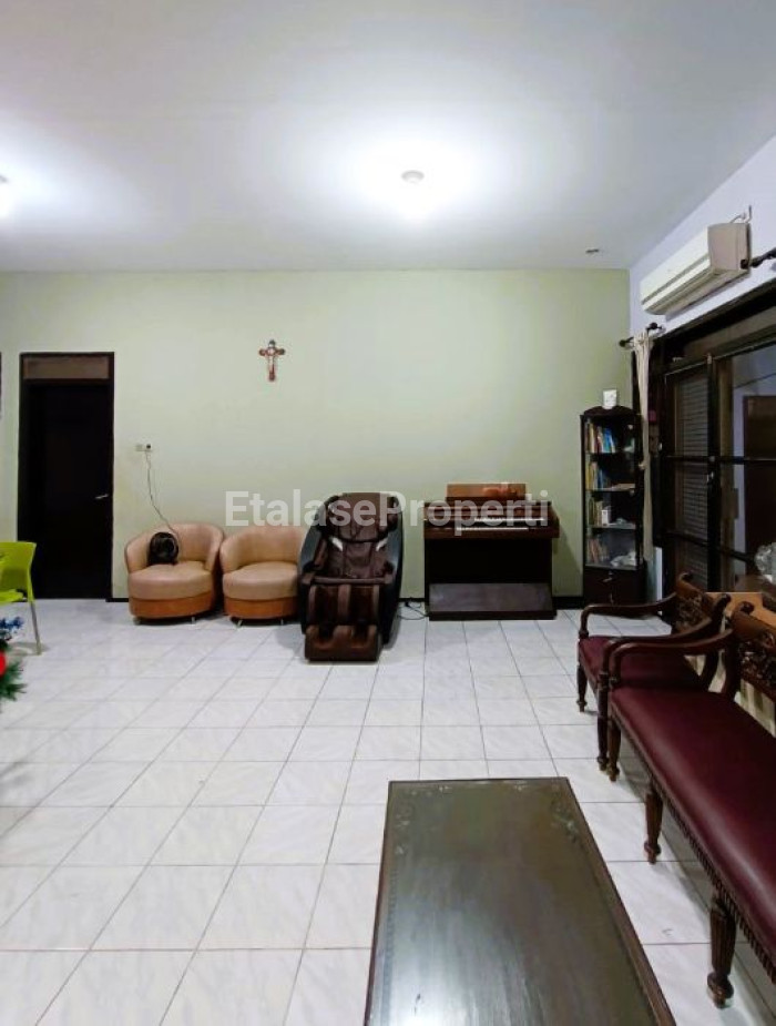 Foto properti Dijual Rumah Di Rungkut Asri Dekat Transmart Rungkut Gununganyar 10