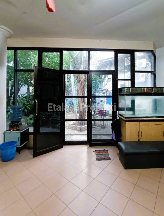 Foto properti Dijual Rumah Di Rungkut Asri Dekat Transmart Rungkut Gununganyar 3