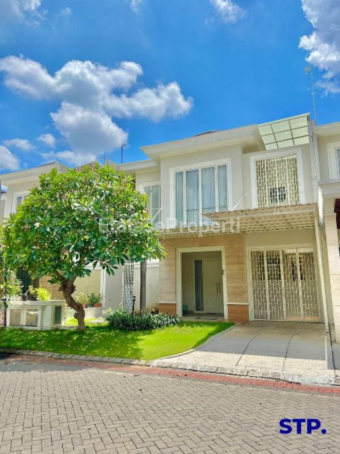 Foto properti Jual Rumah Mewah Pakuwon City Cluster Long Beach Furnished 1