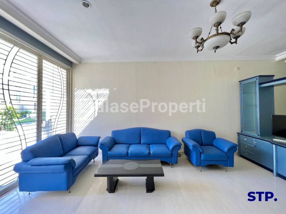 Foto properti Disewakan, Rumah Pakuwon City Cluster Long Beach Semi-furnished 2