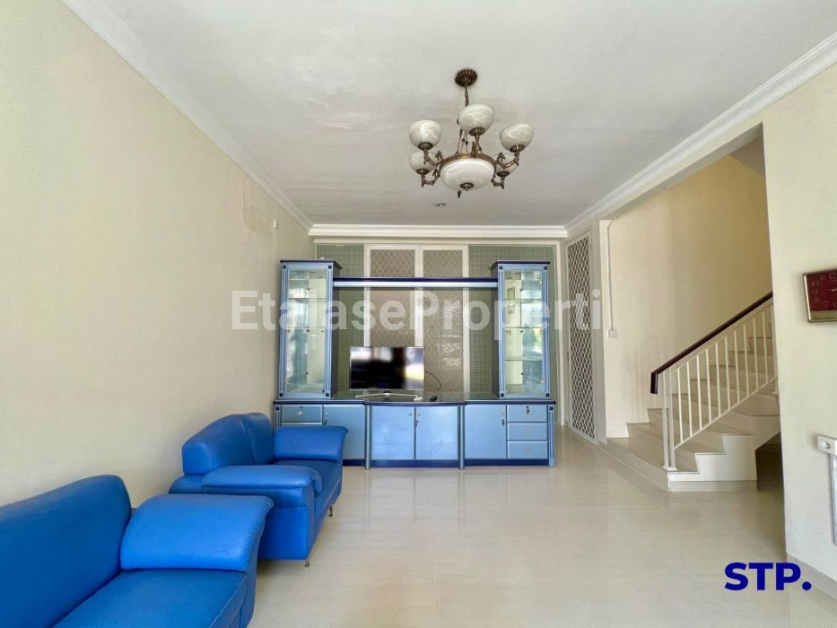 Foto properti Disewakan, Rumah Pakuwon City Cluster Long Beach Semi-furnished 3