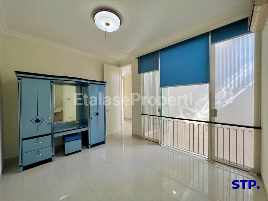 Foto properti Disewakan, Rumah Pakuwon City Cluster Long Beach Semi-furnished 9
