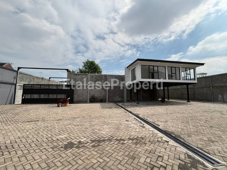 Foto properti Disewakan Gudang Workshop Di Dharmawangsa Gubeng 2