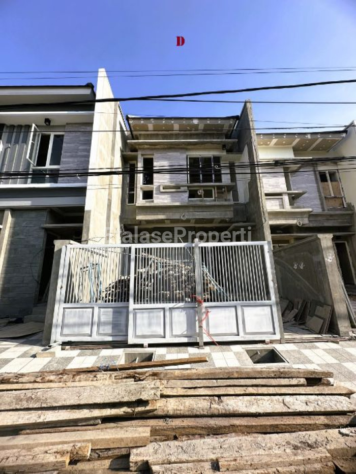 Foto properti Dijual Rumah Di Jemursari Timur Baru Gress Dekat Kendangsari 3