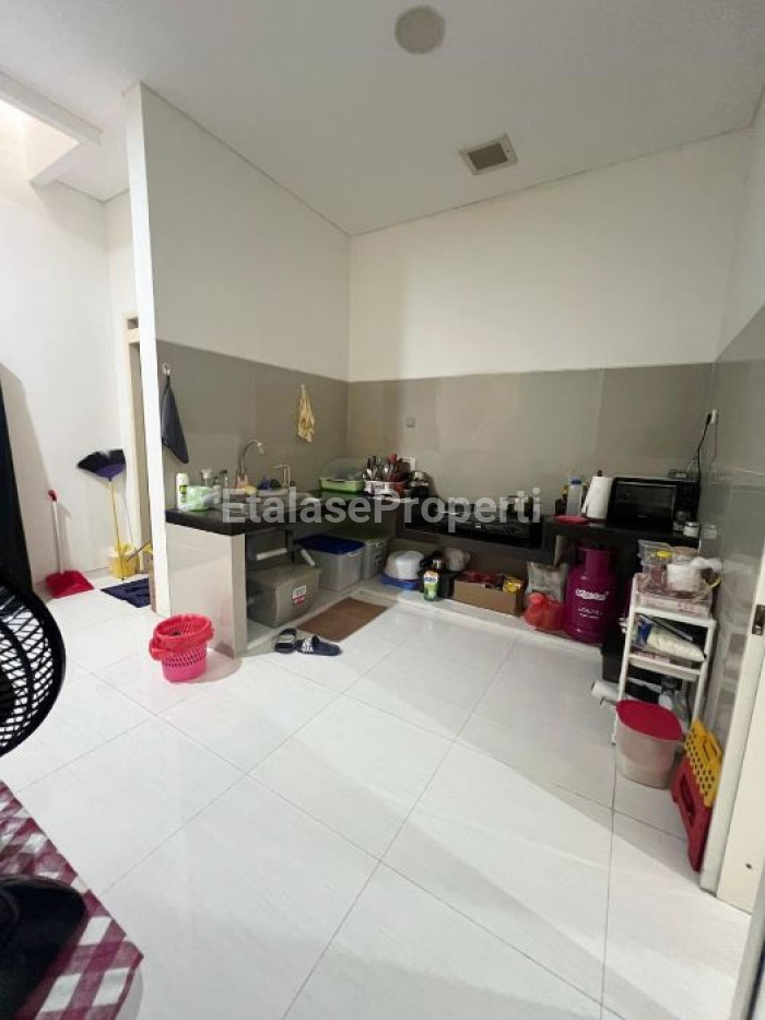 Foto properti Dijual Rumah Di Pondok Tjandra Nanas Dekat Gununganyar 2