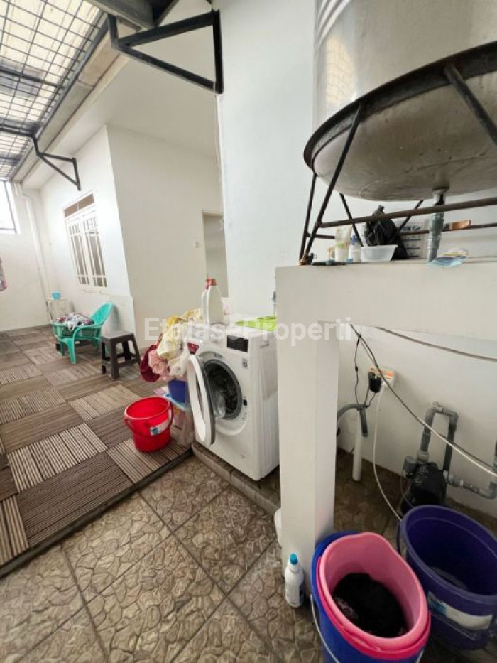 Foto properti Dijual Rumah Di Pondok Tjandra Nanas Dekat Gununganyar 6