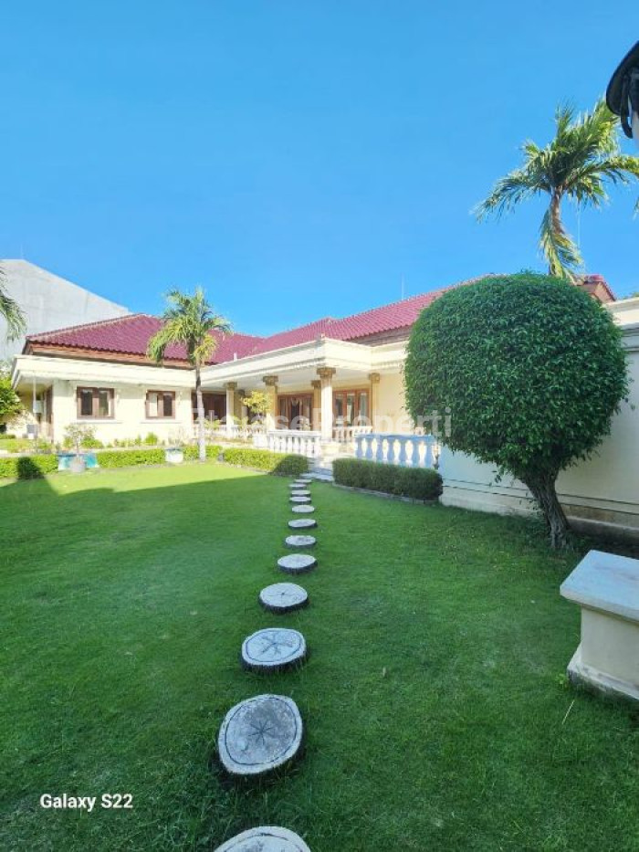 Foto properti Dijual Rumah Usaha Jemur Andayani Dekat Siwalankerto 1