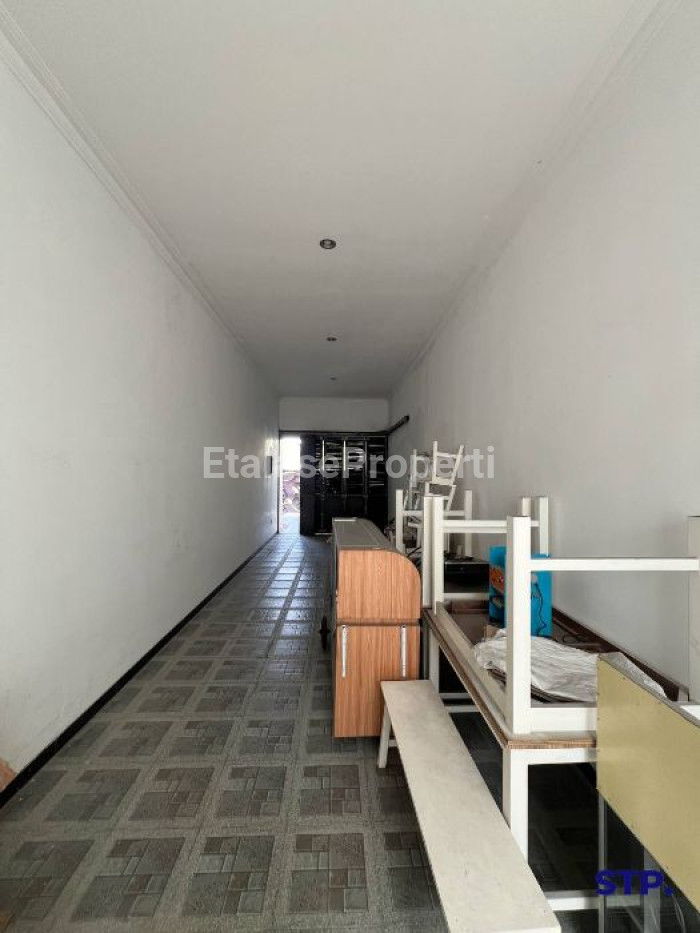 Foto properti NEW RENOV - Rumah Tinggal Siap Huni Di Manyar Kertoarjo 2