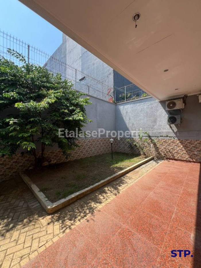 Foto properti NEW RENOV - Rumah Tinggal Siap Huni Di Manyar Kertoarjo 7