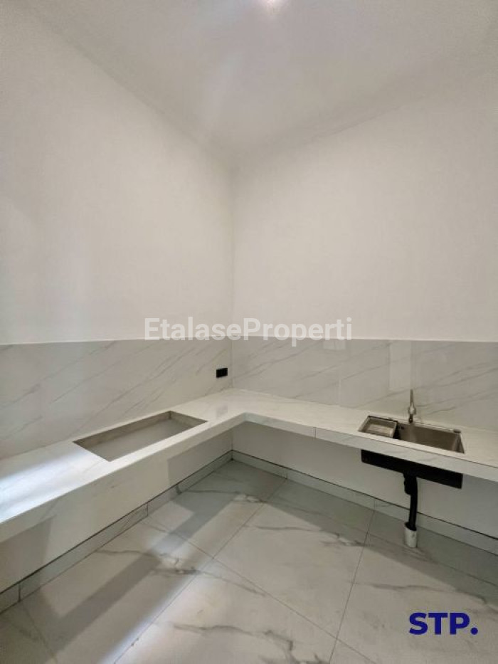 Foto properti NEW AMERICAN! Rumah Araya Tahap 2 Di Jalan Boulevard 4