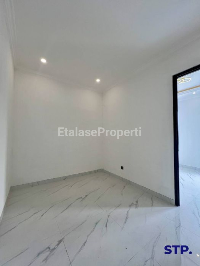 Foto properti NEW AMERICAN! Rumah Araya Tahap 2 Di Jalan Boulevard 7