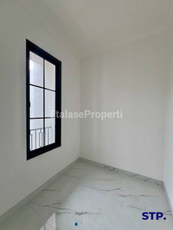 Foto properti NEW AMERICAN! Rumah Araya Tahap 2 Di Jalan Boulevard 8