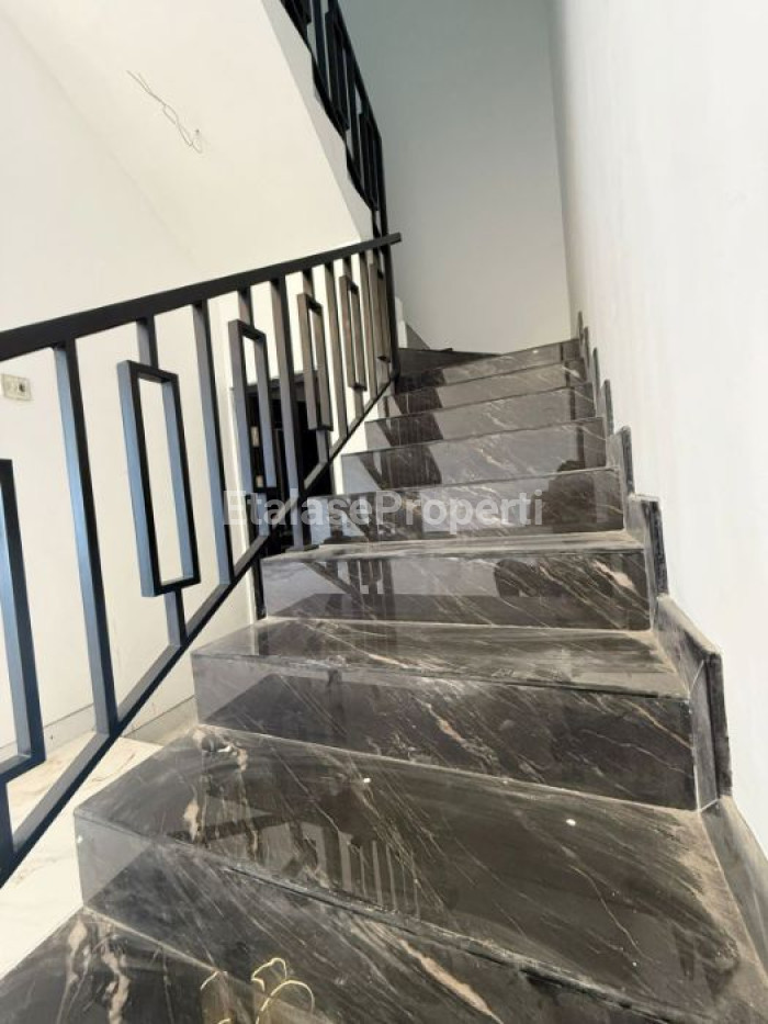 Foto properti Dijual Rumah Di Araya Galaxy Bumi Permai Boulevard Lokasi Terbaguss 2