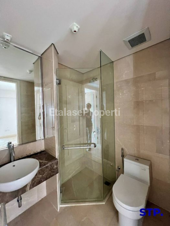 Foto properti Apartemen One Icon 3+1 Bedroom Baru Gress Unfurnished Lantai 36 10