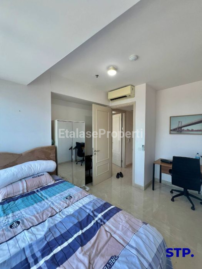 Foto properti Apartemen One Icon 3+1 Bedroom Furnished Lantai 36 9