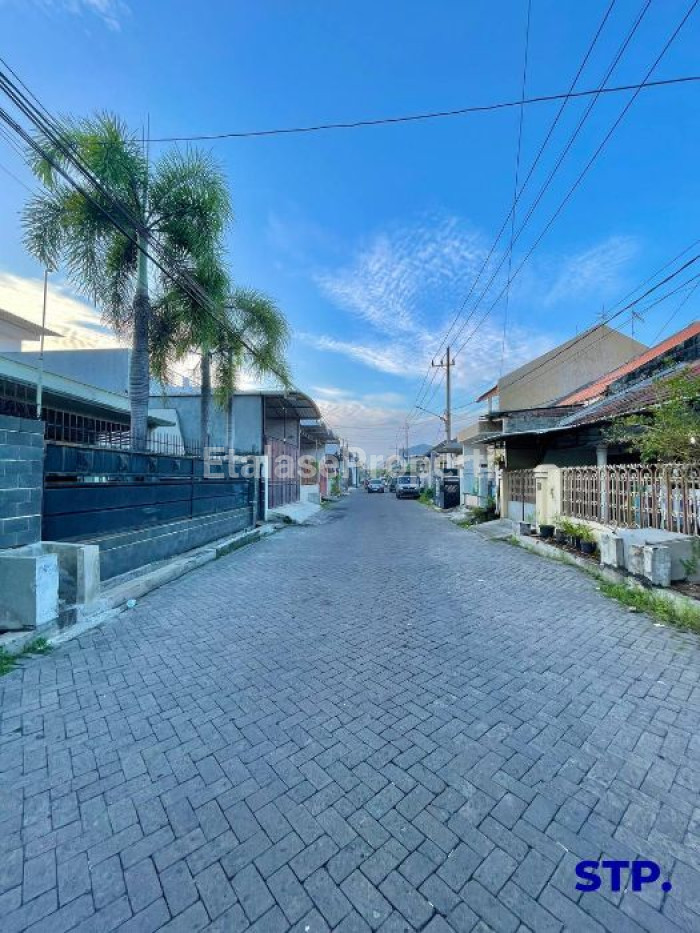 Foto properti Rumah Siap Huni 1 Lantai Di Lebak Indah, Kenjeran 5
