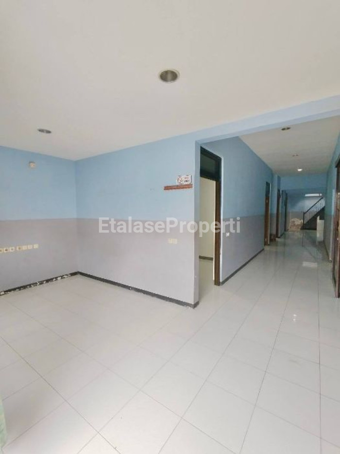 Foto properti Rumah Siap Huni Di Nirwana Eksekutif Ex Kantor 2