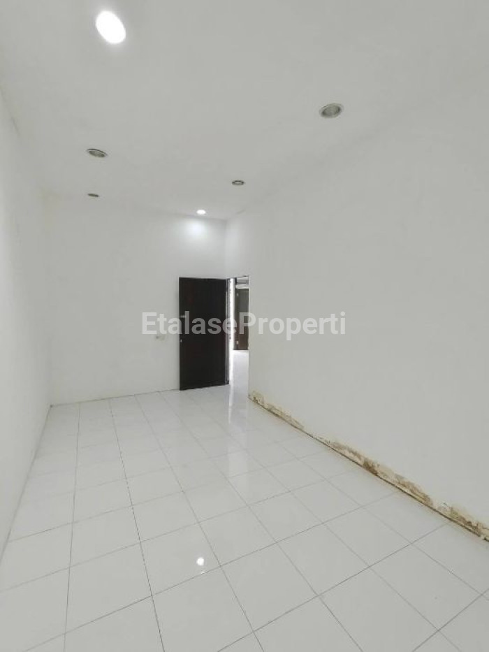 Foto properti Rumah Siap Huni Di Nirwana Eksekutif Ex Kantor 6