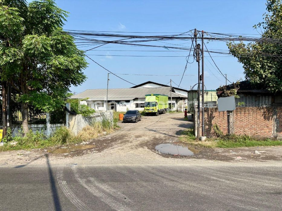 Foto properti *Dijual Cepat, Murah Gudang Raya Gilang* 1