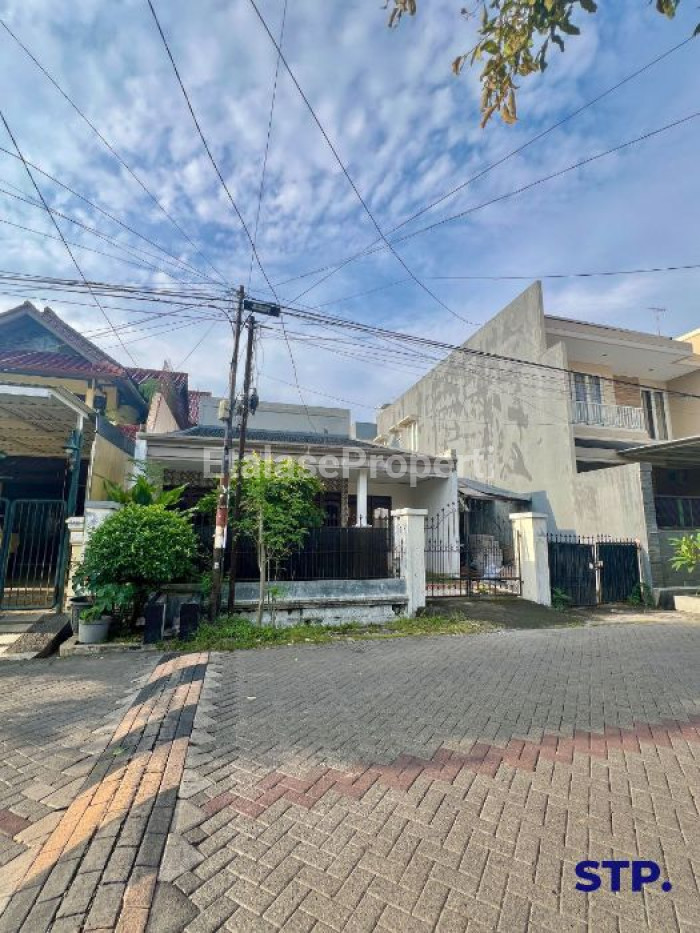 Foto properti Rumah Kost 2 Lantai Di Wisma Permai Tengah 2