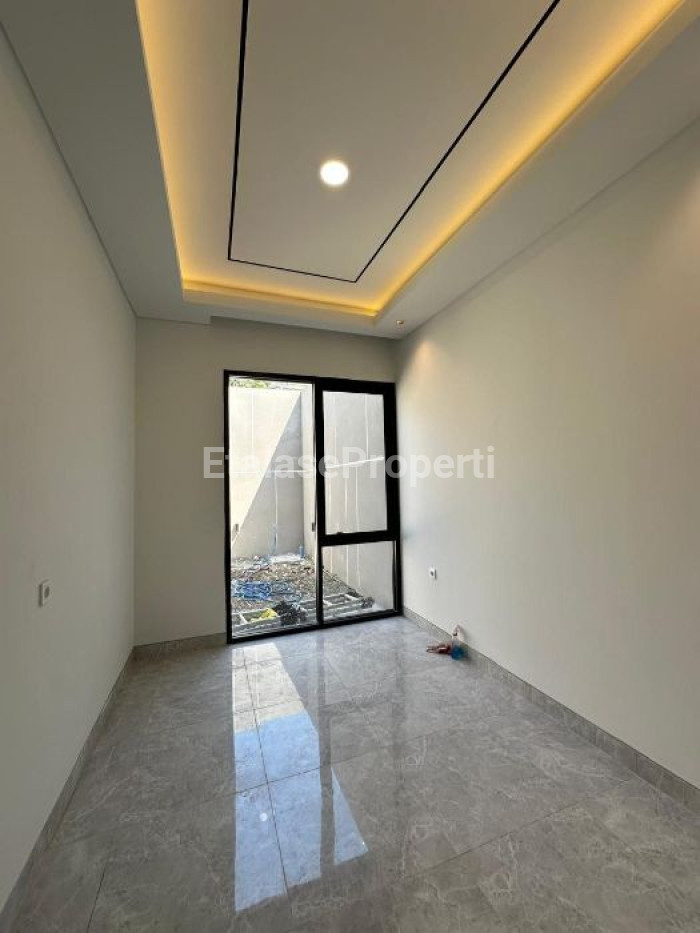 Foto properti Rumah Baru Modern Di Citraland The Greenlake, Wiyung 4