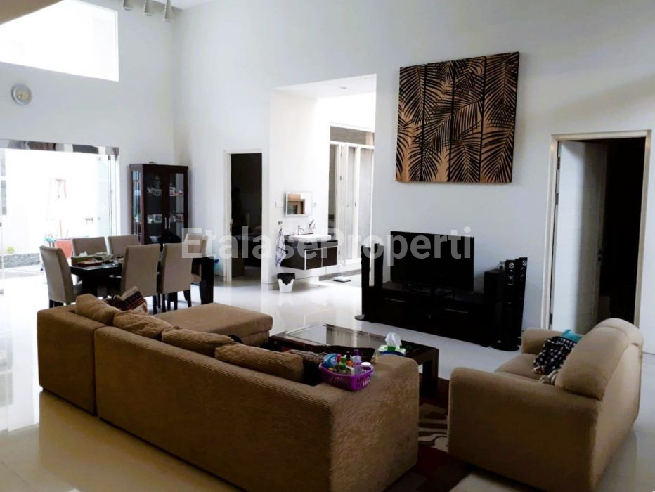 Foto properti Rumah Mezzanine Sutorejo Utara Dekat Mulyorejo Pakuwon City 3