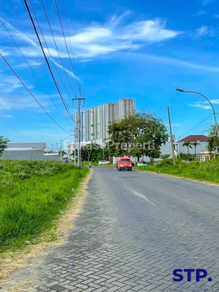 Foto properti Sewa Ruko 3 Lantai Di Main Road Dian Istana 4