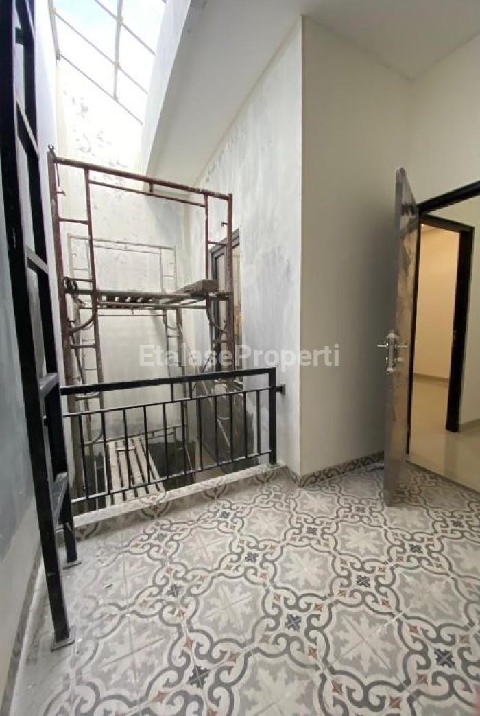 Foto properti Dijual Cepat Rumah Baru Gress Di Rungkut Mapan Tengah 6