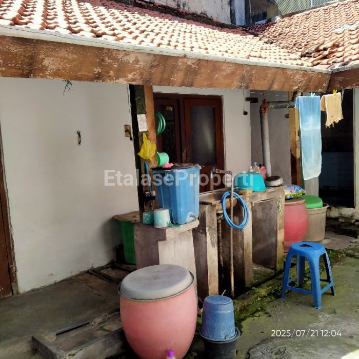 Foto properti Dijual Rumah Letak Strategis Di Jalan Kapas Krampung Dekat Mall KaZa,  Pasar Tambah Rejo Dan Kapasan 8