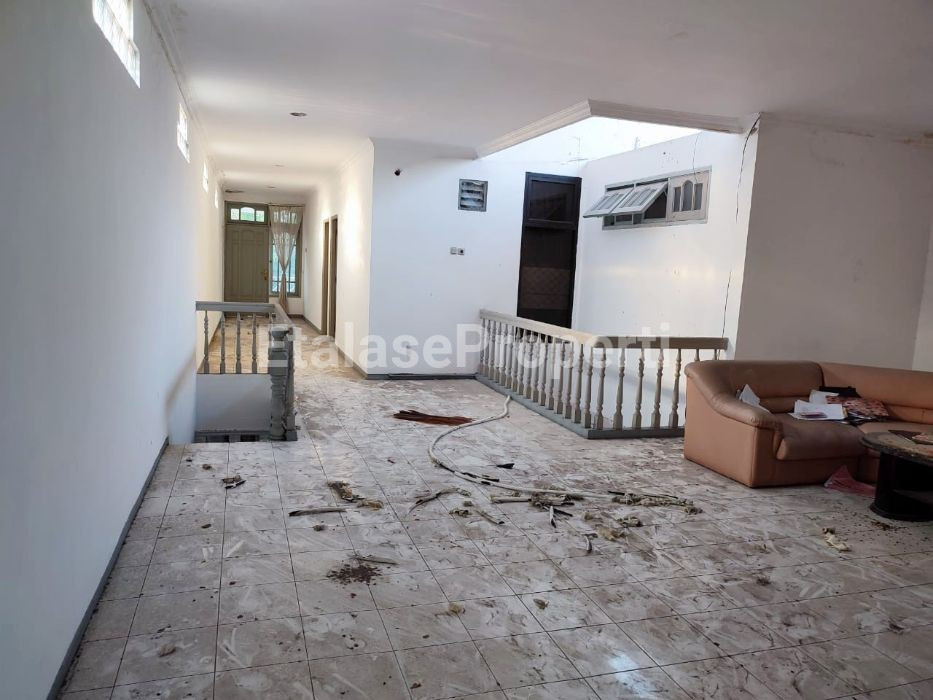 Foto properti Dijual Rumah Tengah Kota Jl Petemon Dekat Diponegoro Kedungdoro 5