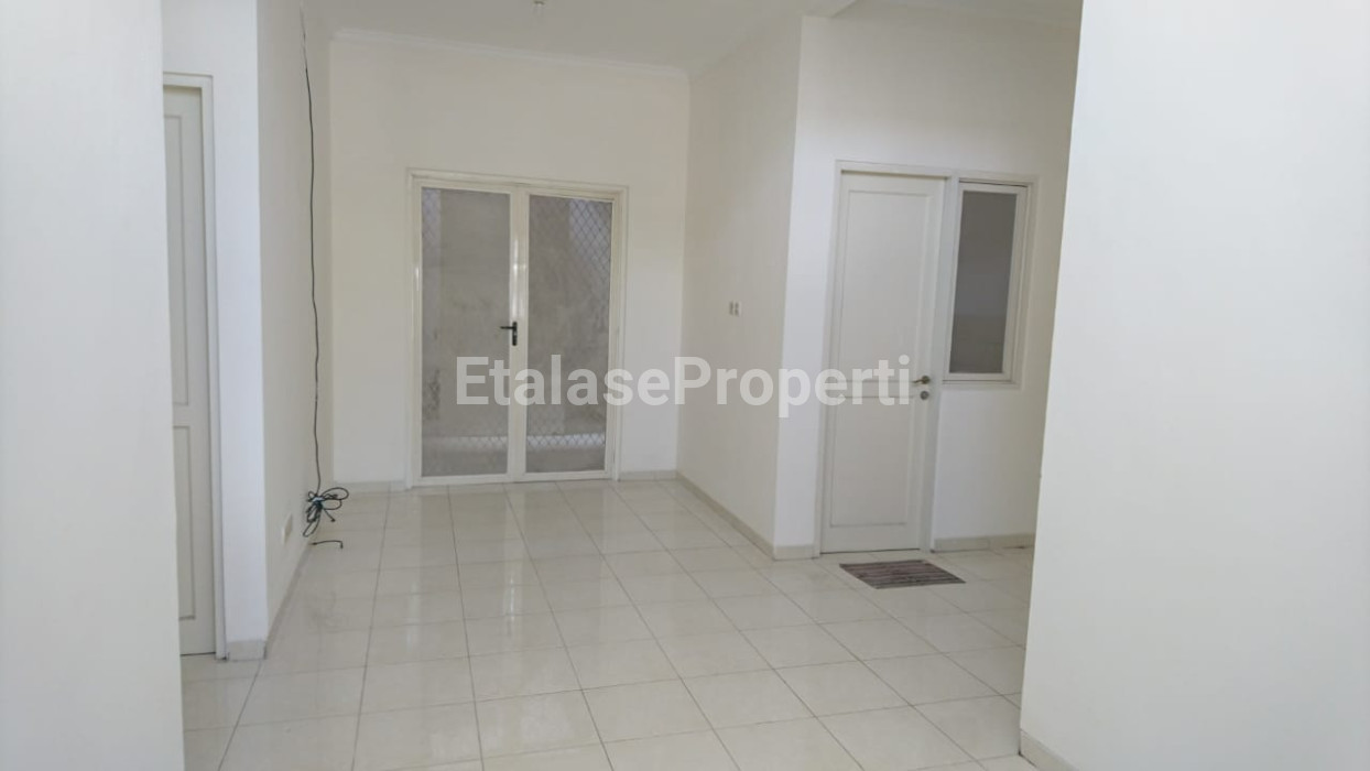 Foto properti Rumah Di Purimas Gununganyar Di Jalan Boulevard Selangkah Ke MERR 3