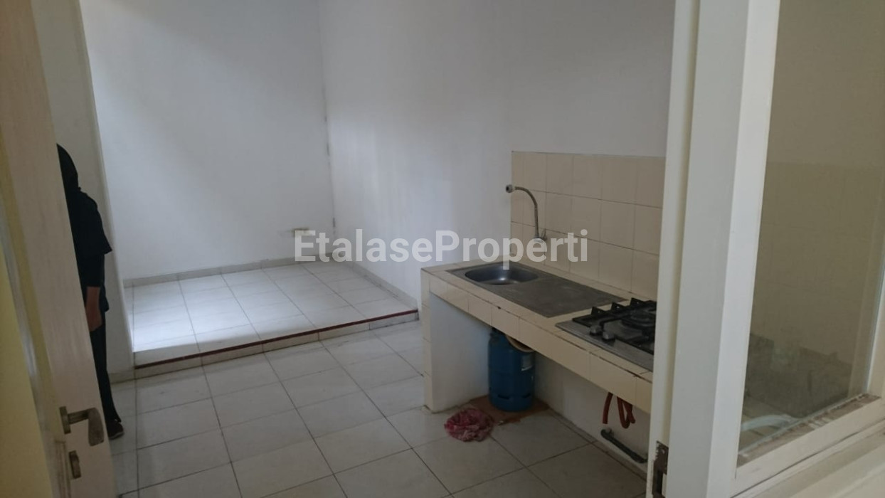 Foto properti Rumah Di Purimas Gununganyar Di Jalan Boulevard Selangkah Ke MERR 8