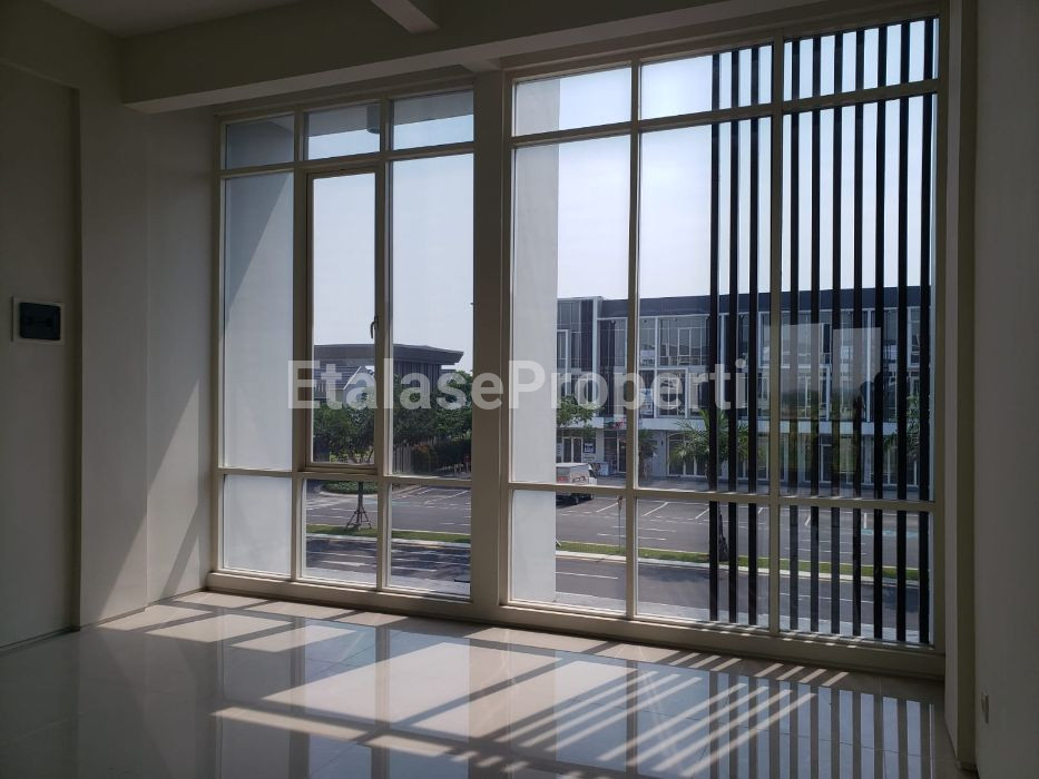Foto properti Disewakan Northwest Boulevard  Lantai 2 & 3 2