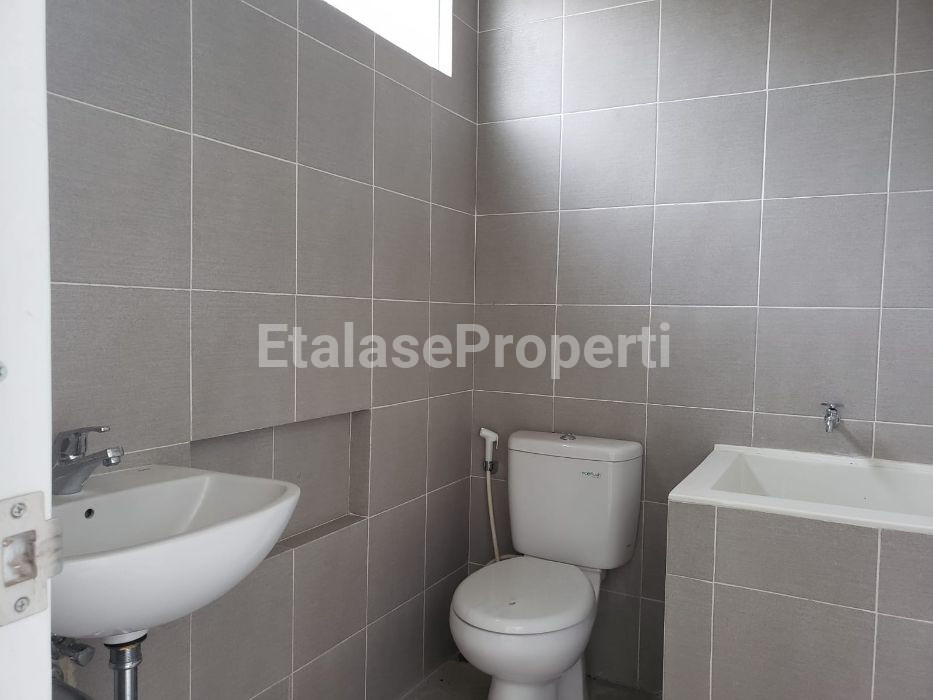 Foto properti Disewakan Northwest Boulevard  Lantai 2 & 3 3