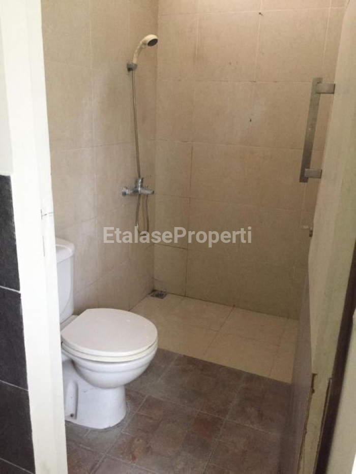 Foto properti Rumah Green Wood Citraland Dekat Wiyung Dan Gwalk 7
