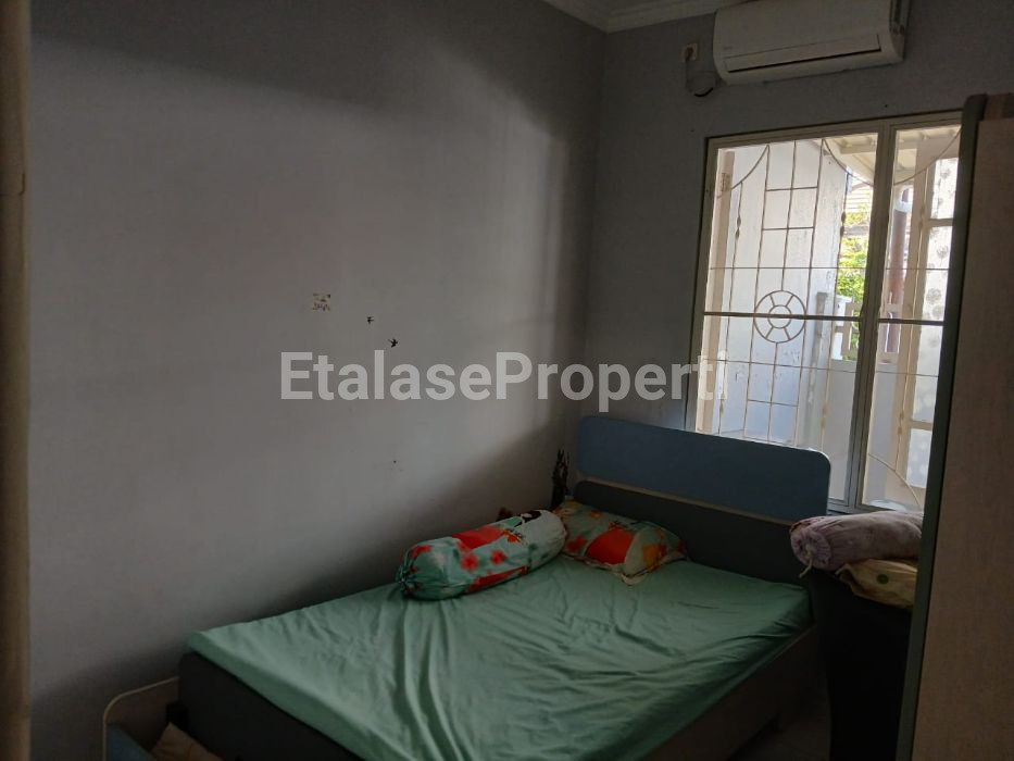 Foto properti Dijual Cepat Rumah Di Griya Asri, Pakuwon City 5