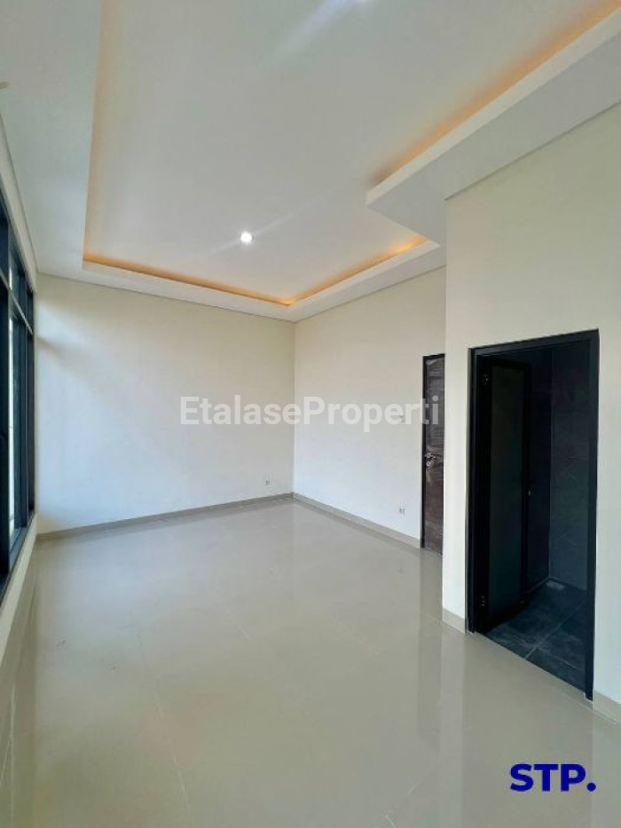 Foto properti Rumah Baru 2 Lantai Di Rungkut Mapan Banyak Bonus 9