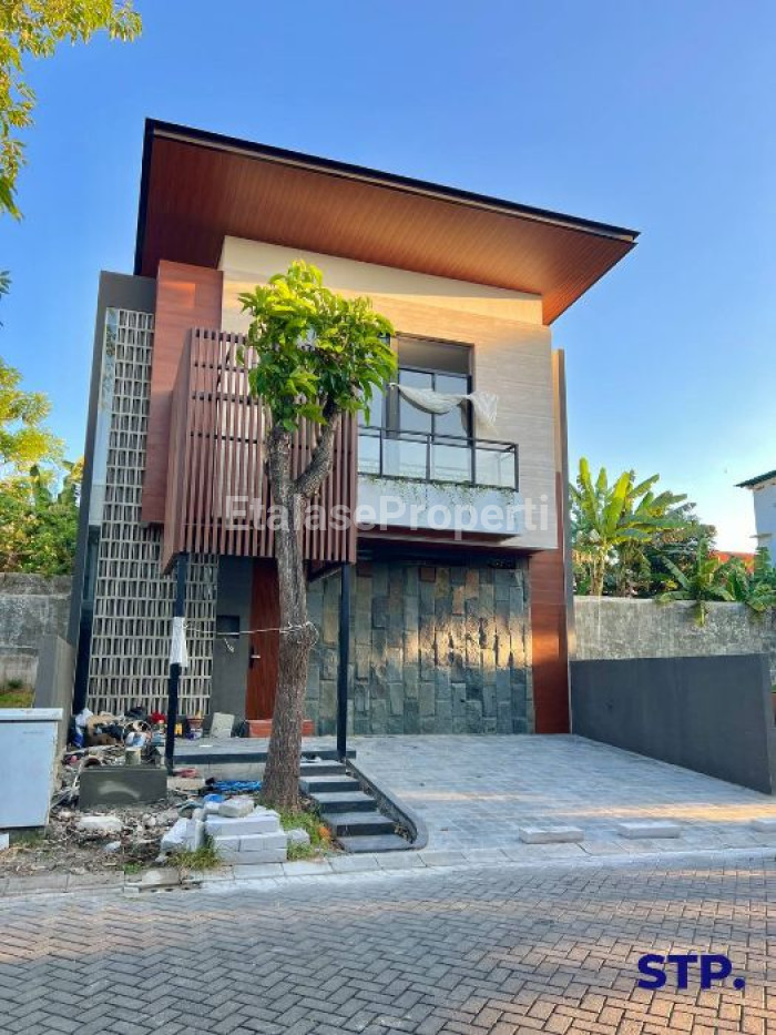 Foto properti Rumah Baru Nuansa Bali Di Citraland Cluster Alam Hijau With SWIMMING POOL 2